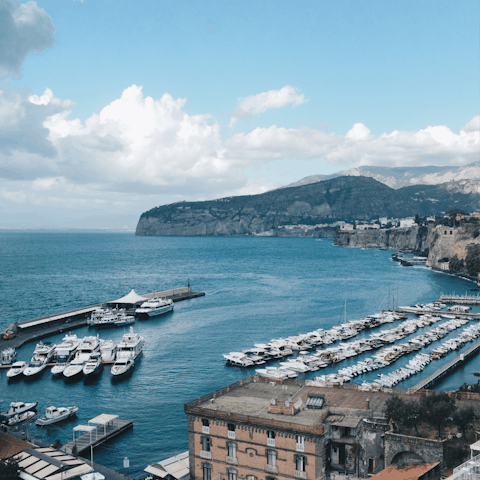 Walk to Sorrento Harbour, just eight minutes away