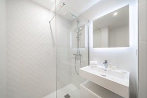 Modern Ambiance image 7