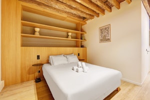 Amelie & Benoit image 7