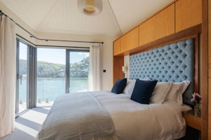 Waterside Wonder image 6