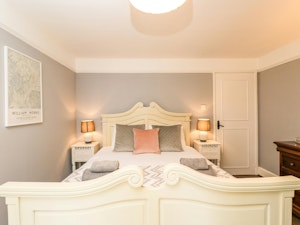 Sherborne Idyll image 14