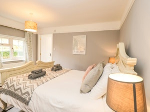 Sherborne Idyll image 4