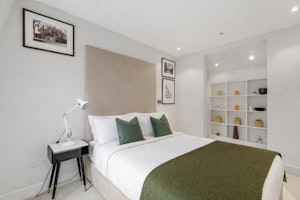 The Cadogan Pad image 3
