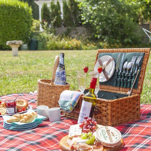 Have a picnic in the peaceful setting of the back garden