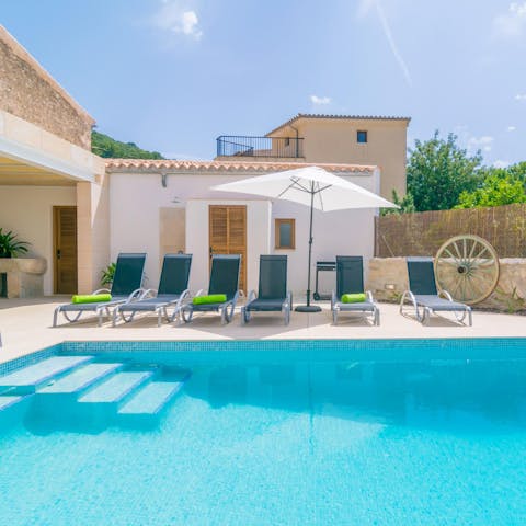 Spend your days sunbathing and cooling down in the private pool