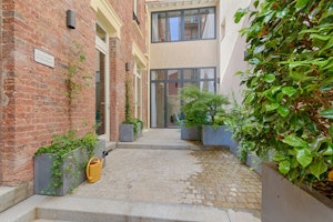 Montmartre Blush image 12
