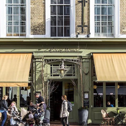 Get to know the stylish neighbourhood of Kensington, right on your doorstep