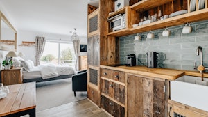 Rustic Vista image 1