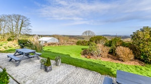 Rustic Vista image 9