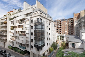 Auteuil Aesthetic image 9
