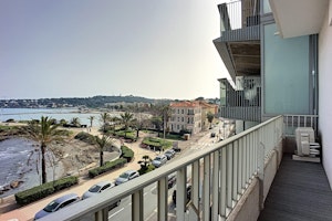 Antibes Sea Vistas image 6