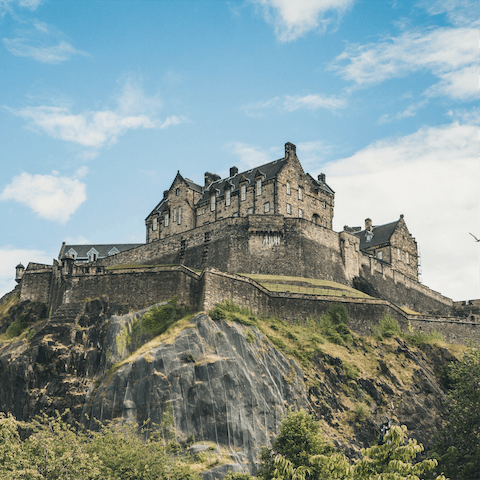 Scale the hills to Edinburgh Castle, thirteen minutes away