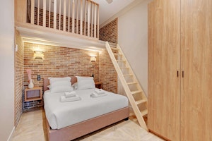 The Cosy Alcove image 2