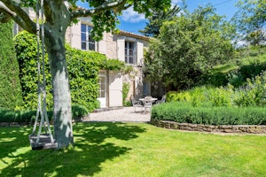 Sunny Orchard Place image 9