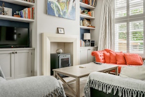 The London Mews image 12
