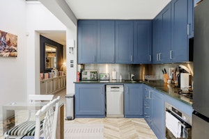 The London Mews image 9