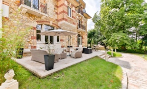 Château Charming image 2