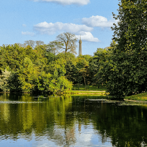 Wander through leafy Bois de Boulogne, not far on foot