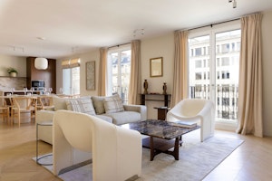 Avenue's Atelier image 8