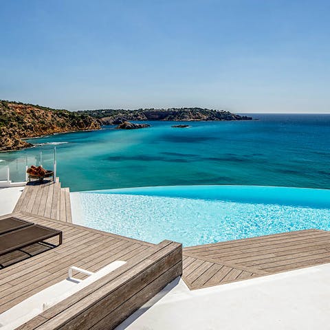 Cool off from the Ibizan heat with a dip in your infinity pool