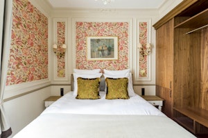 Bright Avenue image 14