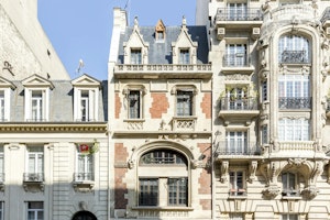 Bright Avenue image 12