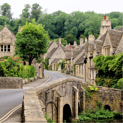 Explore the Cotswolds on your doorstep – you'll be a twelve-minute drive from Cirencester and Tetbury