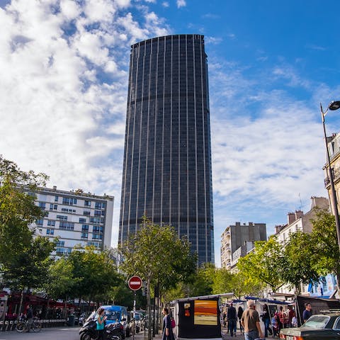Take in sensational views from the Tour Montparnasse's observation deck, a twenty-minute walk away 