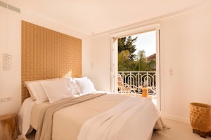 Boulevard Serenity image 8