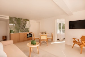Boulevard Serenity image 5