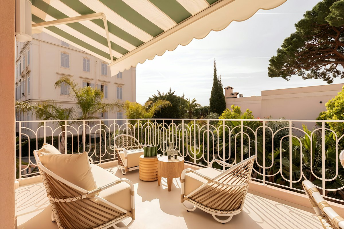 Boulevard Serenity, Provence-Alpes-Côte d'Azur
