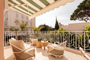 Boulevard Serenity image 1