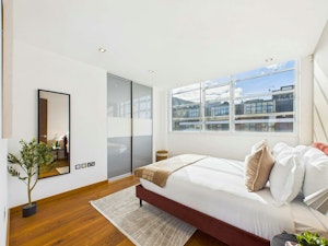 Camden Retreat image 9