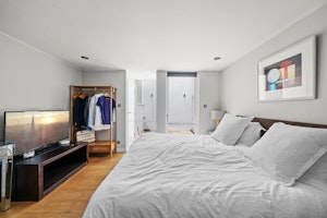 West London Hideaway image 9