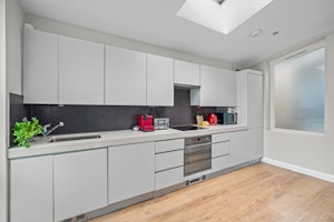 West London Hideaway image 5