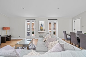 West London Hideaway image 1
