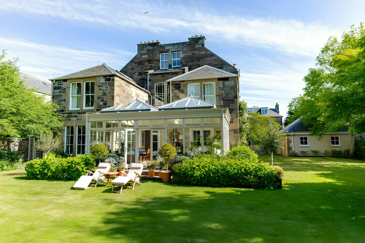 Ravelston Elegance, Scotland