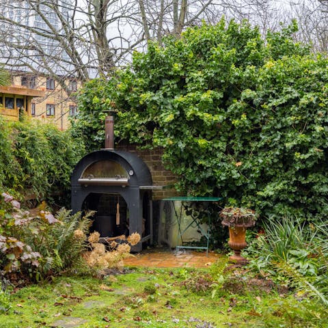 Give the pizza oven a whirl in the garden