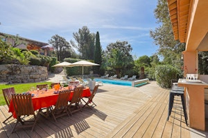 Riviera Charm image 13