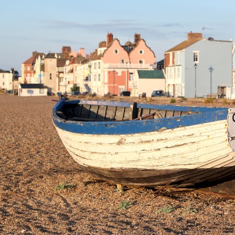 Explore the unspoiled seaside town of Aldeburgh, just six miles away