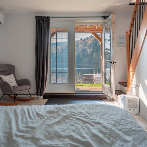 Wake up to stunning views from this beautiful chalet