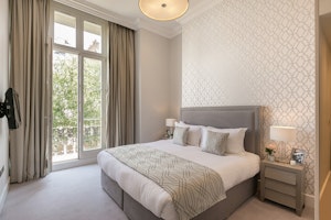 Stucco Splendour image 11