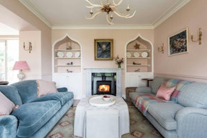 The Ambassador's Retreat image 1