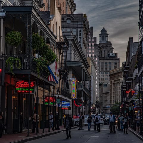 Throw yourself into the vibrant New Orleans night life