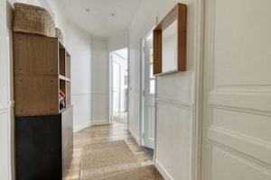 The Parisian Light image 7