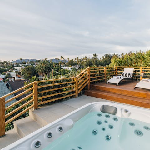 Enjoy a wonderful sense of wellbeing whilst soaking in the jacuzzi