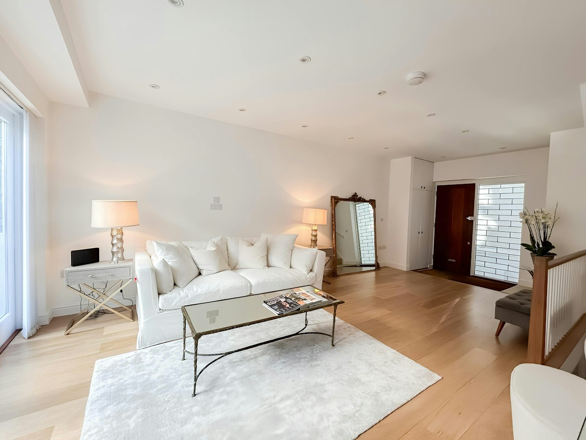 Notting Hill Jewel