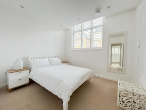Notting Hill Jewel image 9