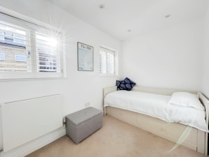 Notting Hill Jewel image 7