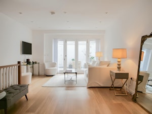 Notting Hill Jewel image 4